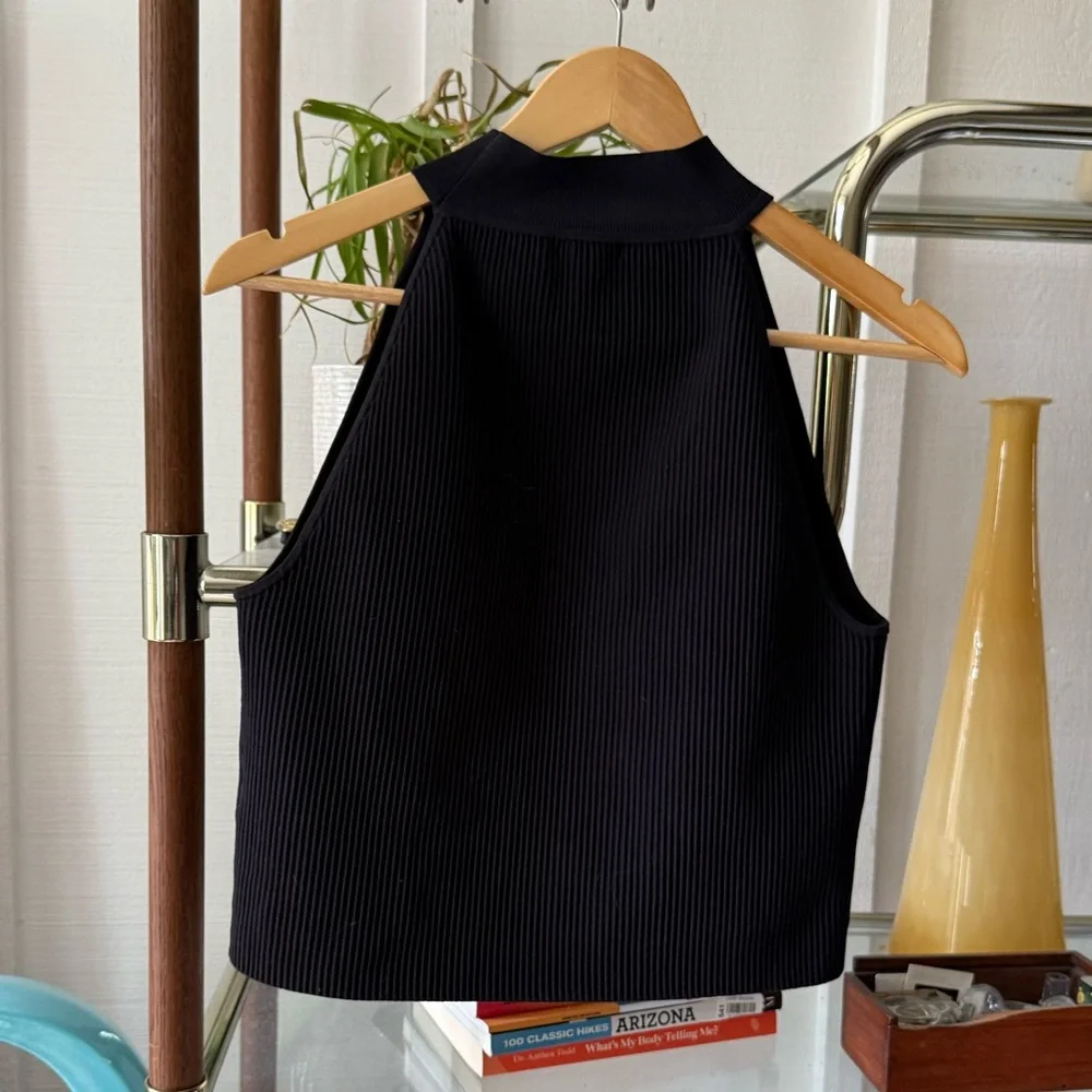 QUINCE • Cropped High Neck Ribbed Top. Size L. EUC. Black. $17 obo. - Picture 2 of 8